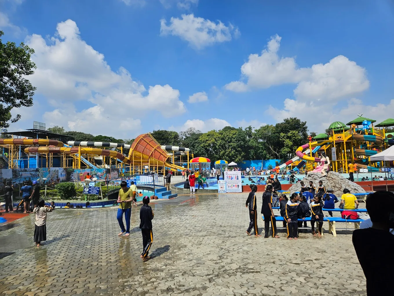 Fun World – Where Thrills Meet Nostalgia